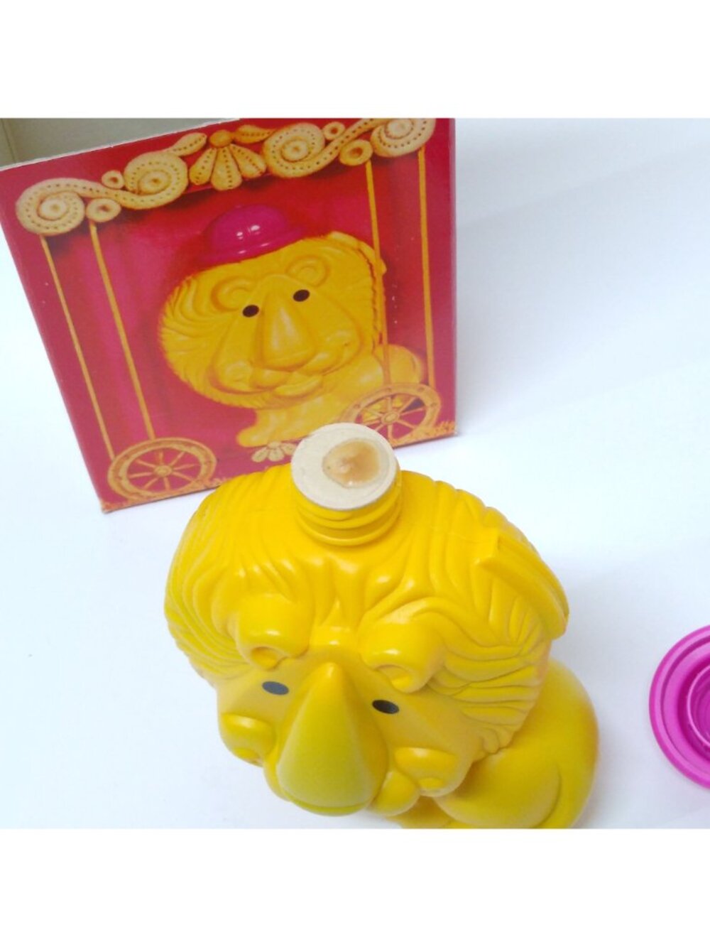 Avon Lovable Leo Childrens Shampoo Bottle Coin Bank 1974 Collectible NIB NOS VTG - Picture 8 of 9